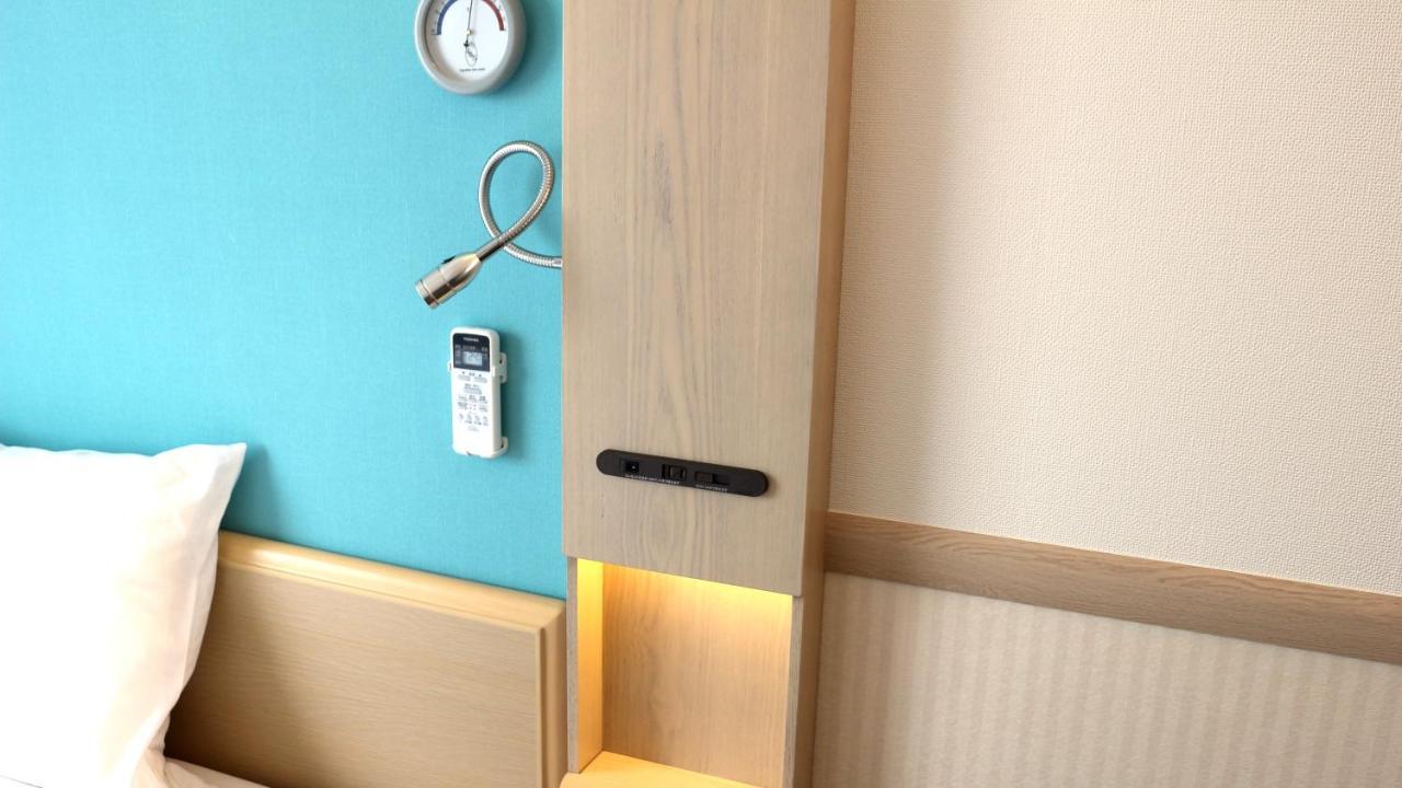 Toyoko Inn Tokyo Keio-Sen Higashi-Fuchu-Eki Kita-Guchi Exterior photo