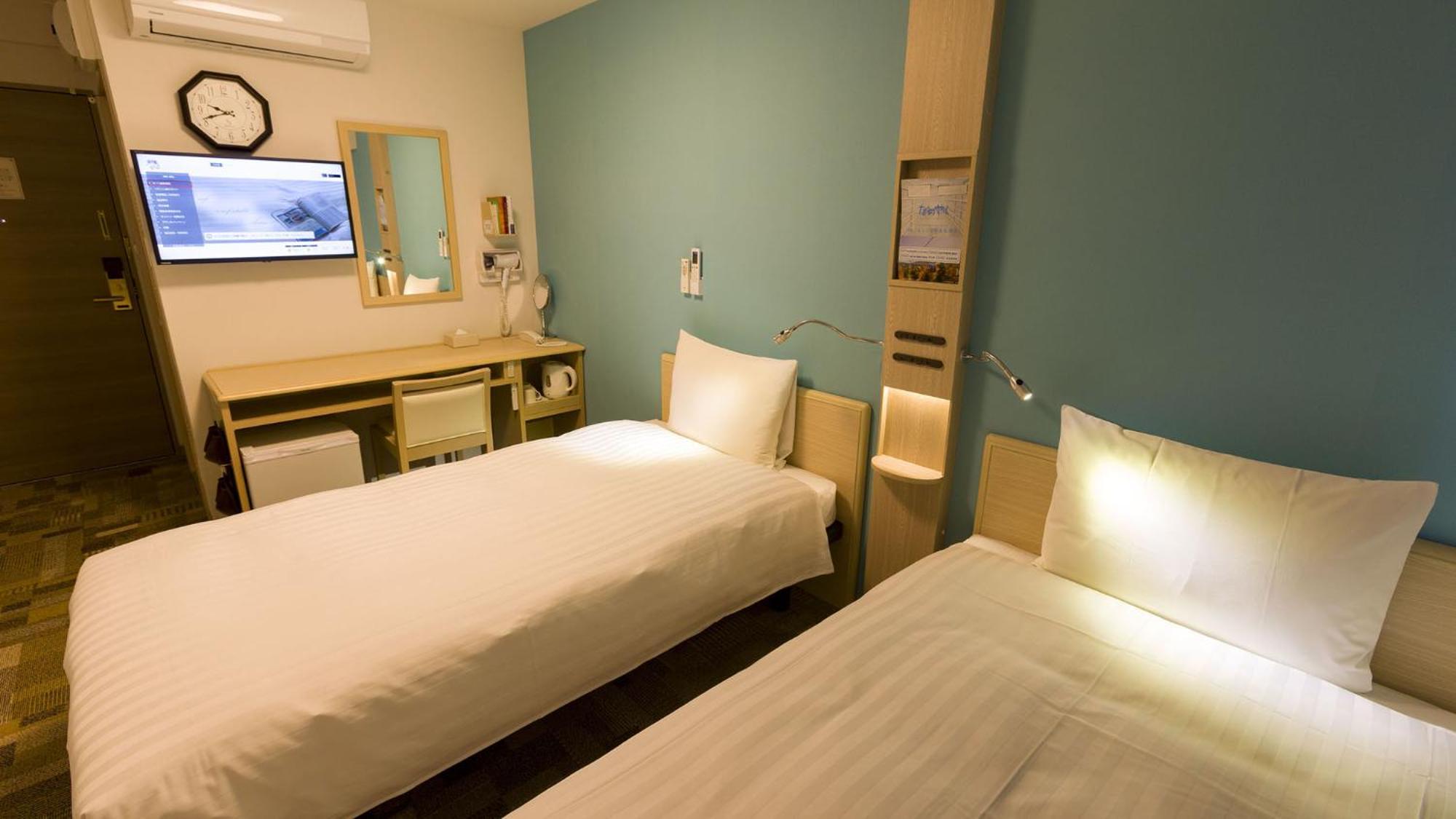 Toyoko Inn Tokyo Keio-Sen Higashi-Fuchu-Eki Kita-Guchi Room photo