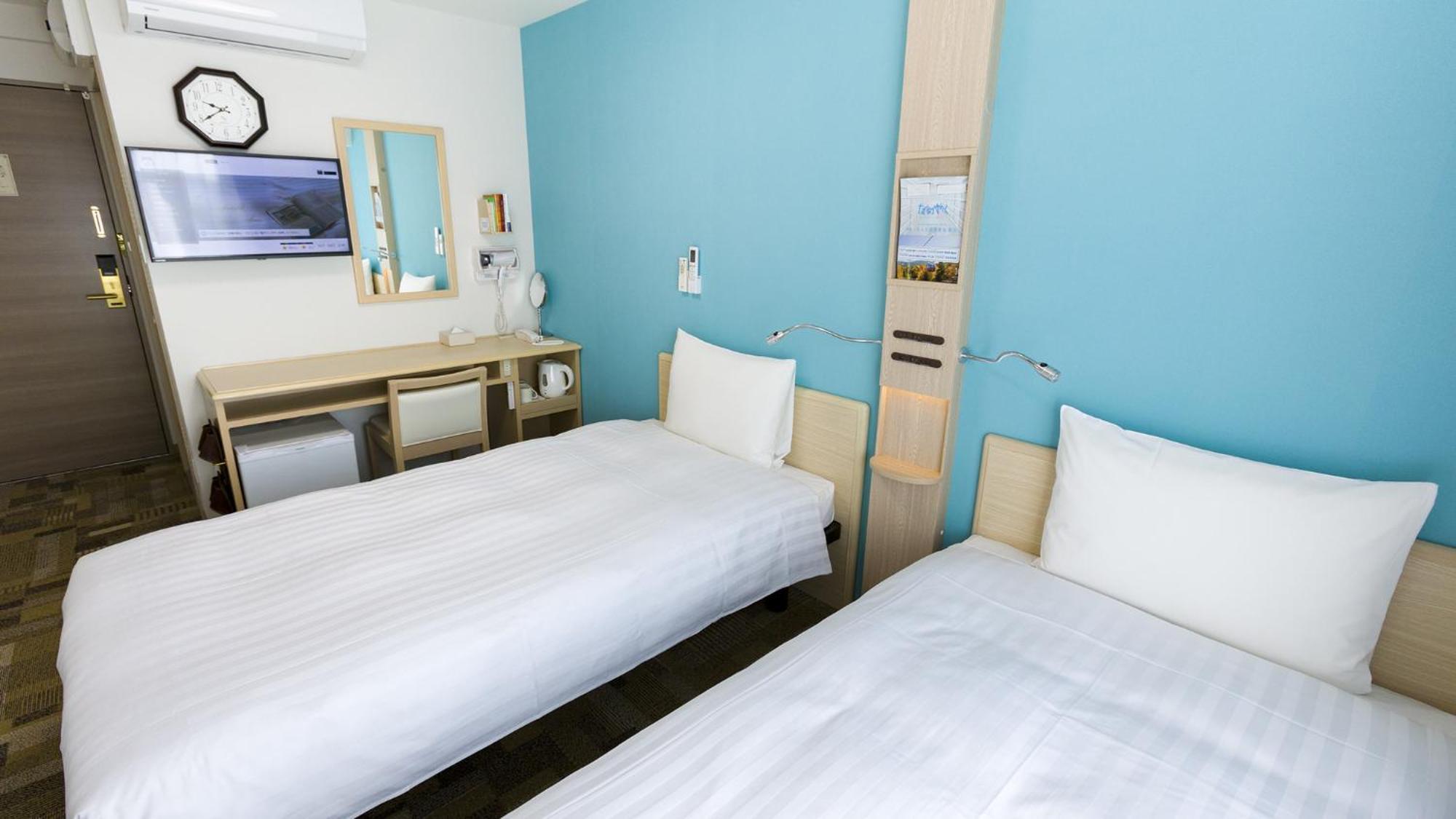 Toyoko Inn Tokyo Keio-Sen Higashi-Fuchu-Eki Kita-Guchi Room photo